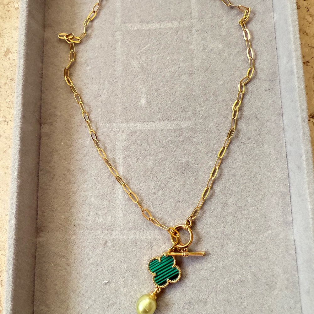 Gold and Green Clover Pendant Necklace